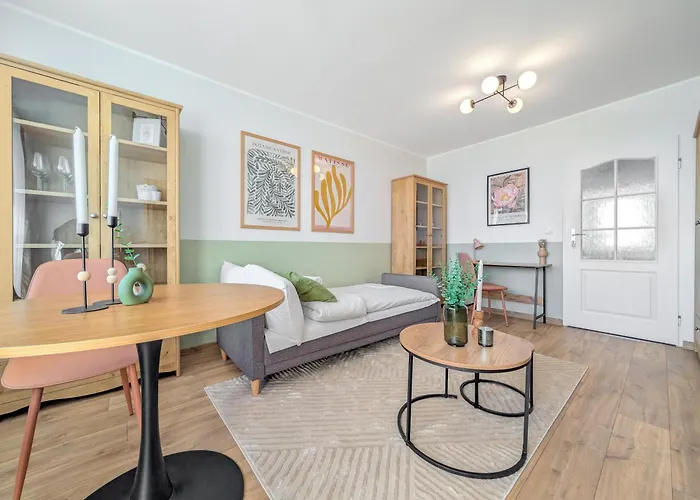 Apartment Szybowcowa Homely By Bookinghost Breslau